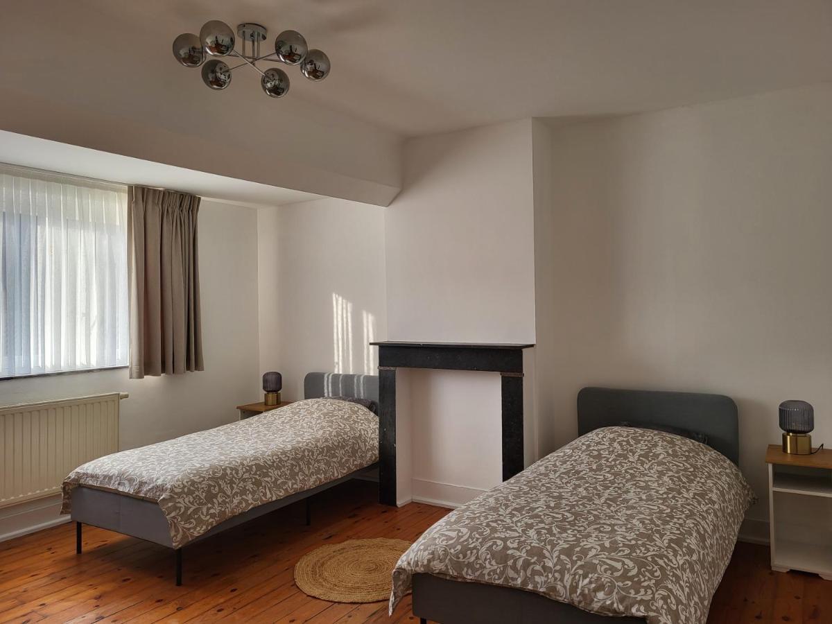 Brussels Bed & Blockchain Private Rooms With Shared Bathroom Zewnętrze zdjęcie