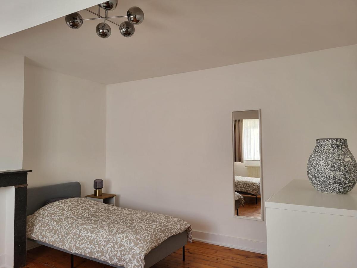 Brussels Bed & Blockchain Private Rooms With Shared Bathroom Zewnętrze zdjęcie