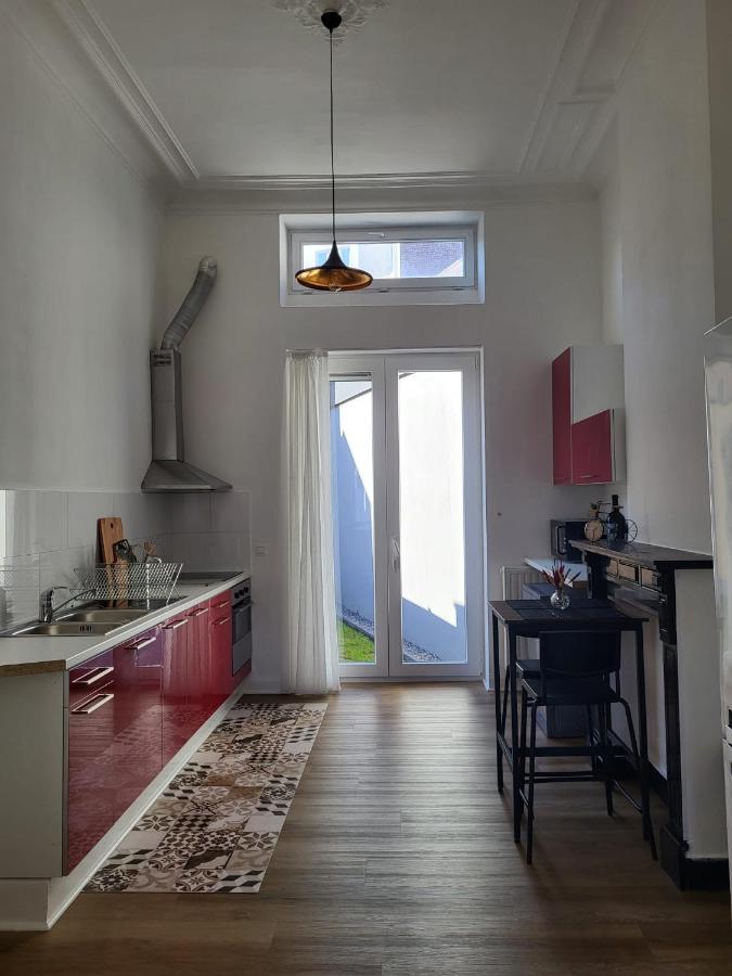 Brussels Bed & Blockchain Private Rooms With Shared Bathroom Zewnętrze zdjęcie