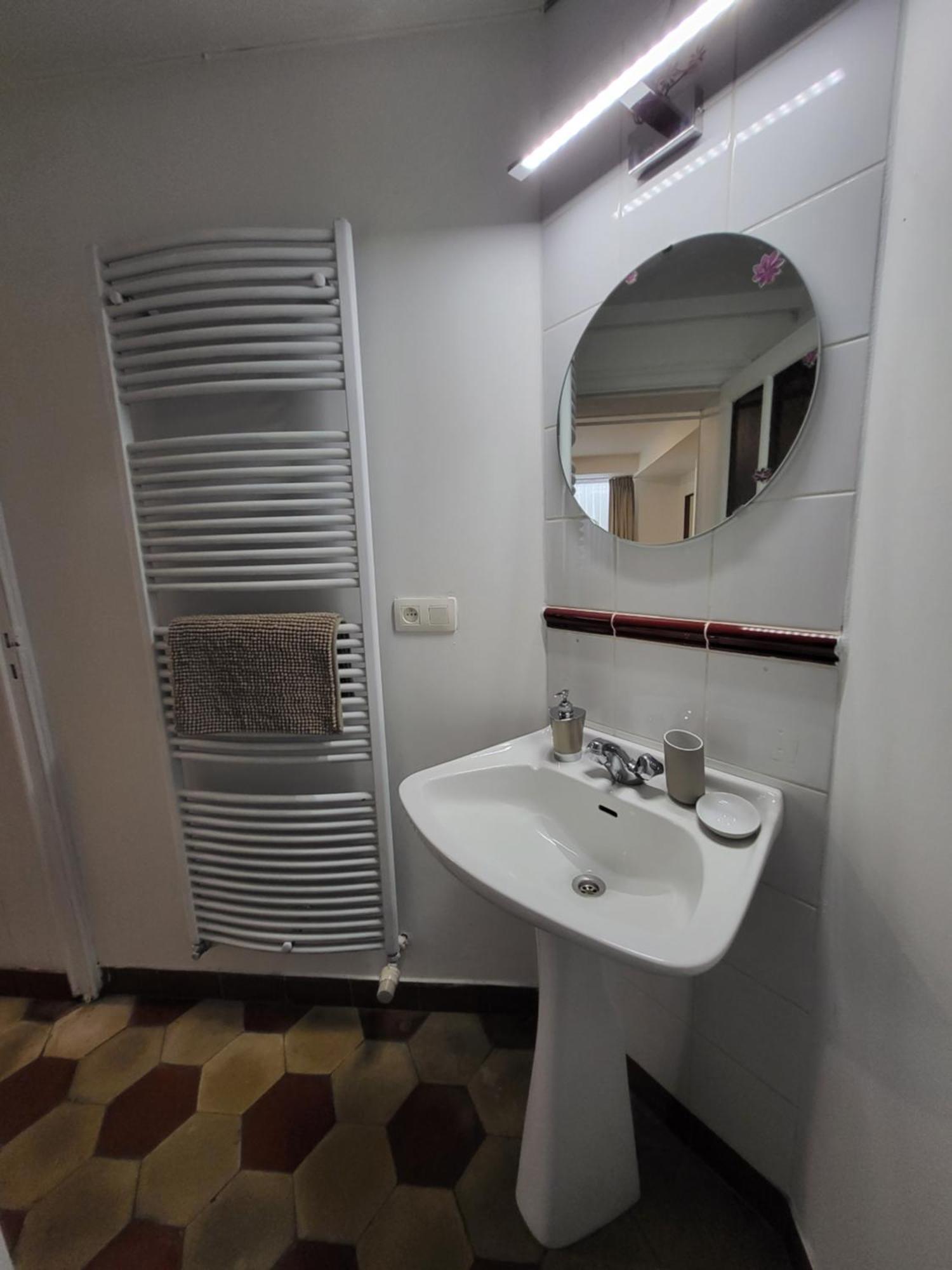 Brussels Bed & Blockchain Private Rooms With Shared Bathroom Pokój zdjęcie