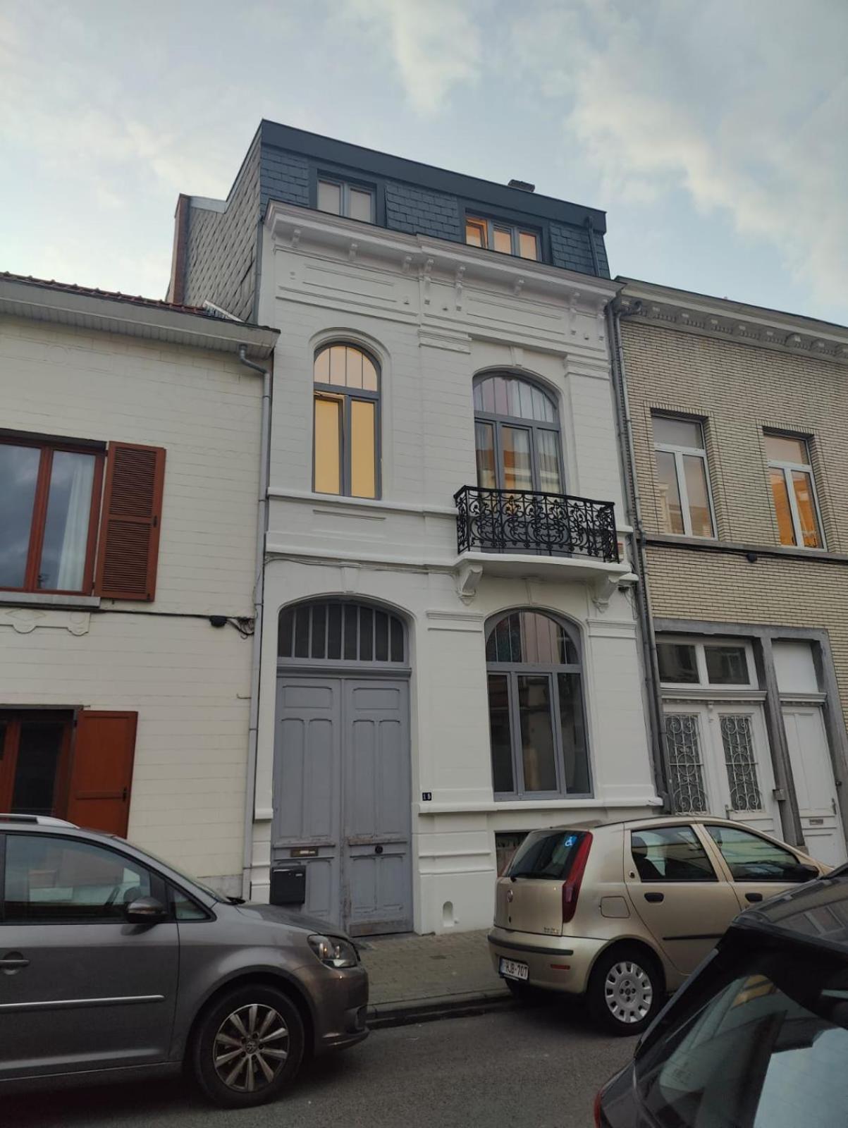 Brussels Bed & Blockchain Private Rooms With Shared Bathroom Zewnętrze zdjęcie